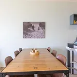 On The 5th Floor With Sea View Apartman