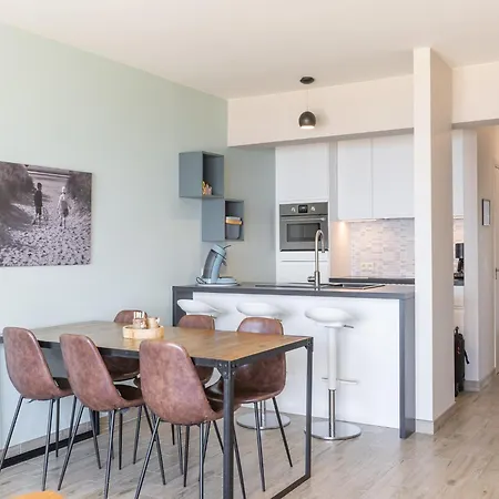 On The 5th Floor With Sea View * ミデルケルケ